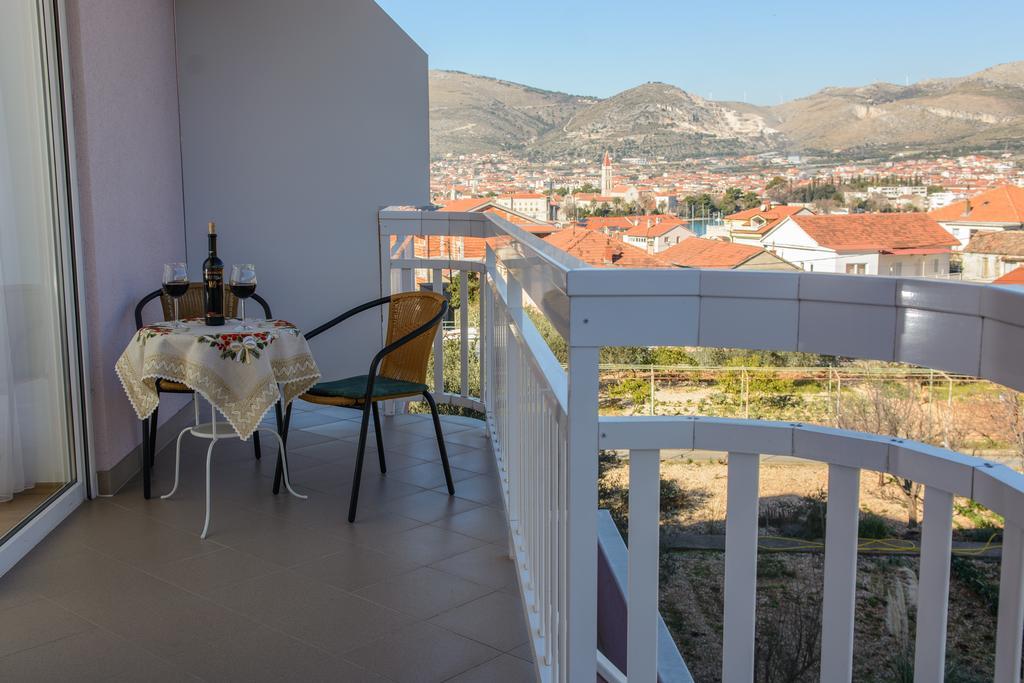 Apartments Mijo Trogir Ruang foto