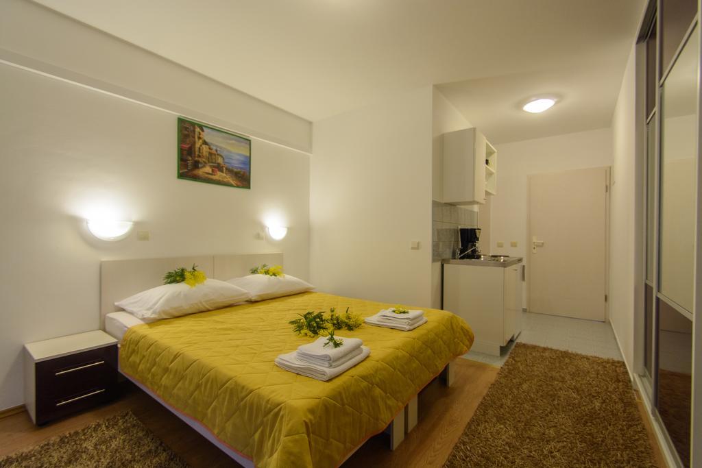 Apartments Mijo Trogir Ruang foto