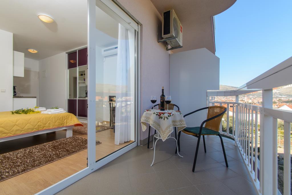 Apartments Mijo Trogir Ruang foto