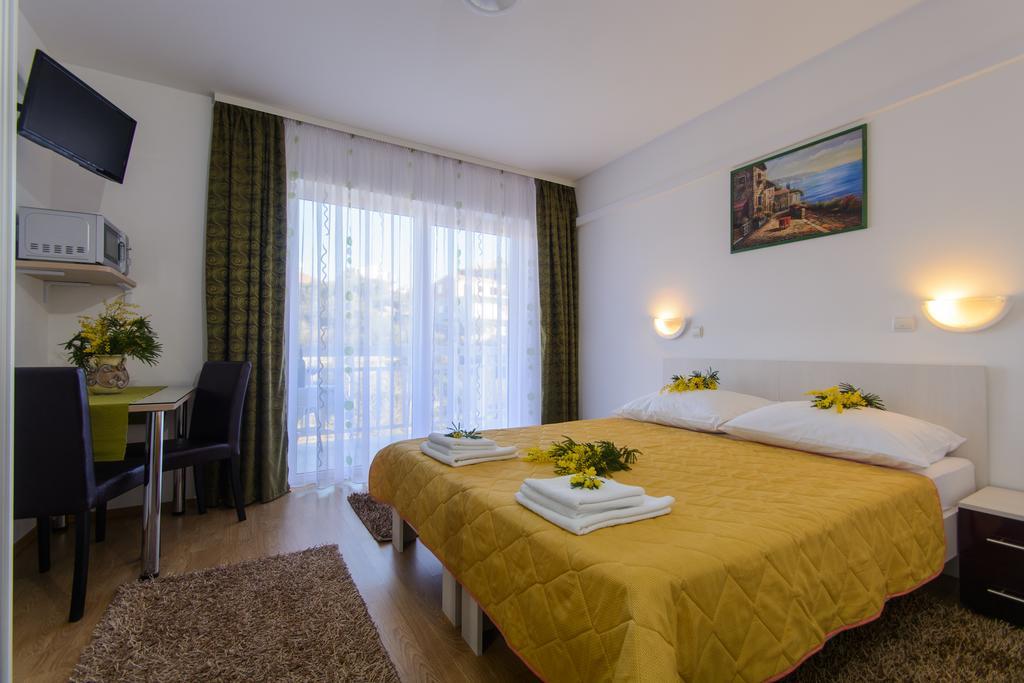 Apartments Mijo Trogir Ruang foto