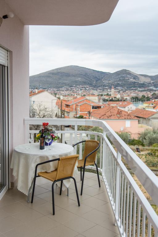 Apartments Mijo Trogir Ruang foto