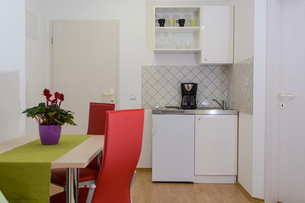 Apartments Mijo Trogir Ruang foto