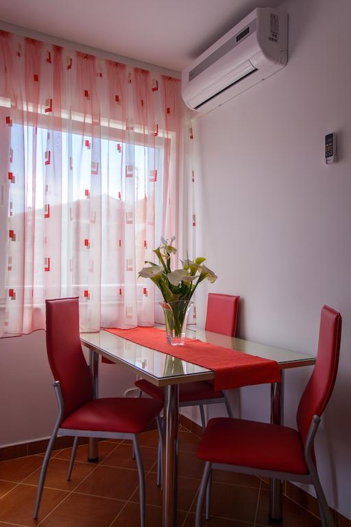 Apartments Mijo Trogir Ruang foto