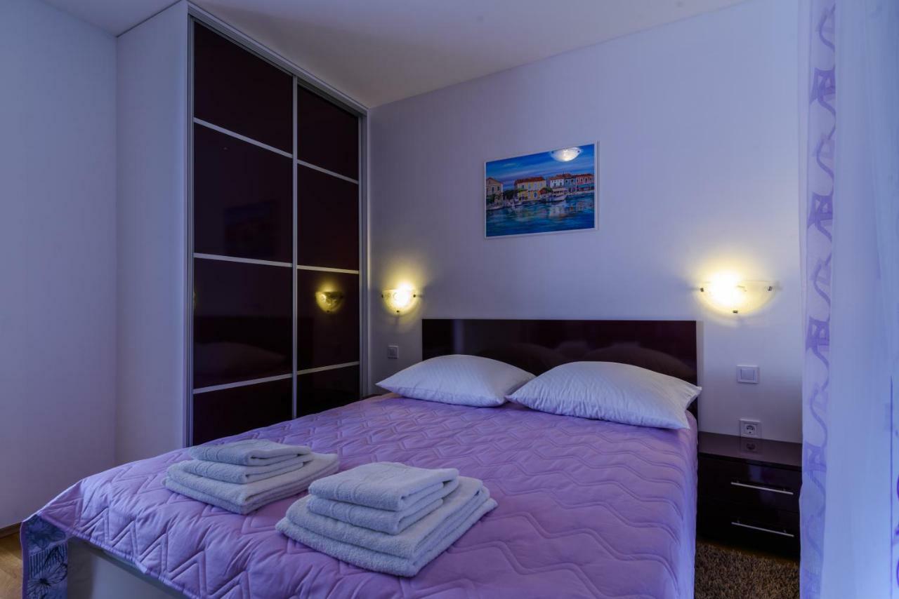 Apartments Mijo Trogir Bagian luar foto